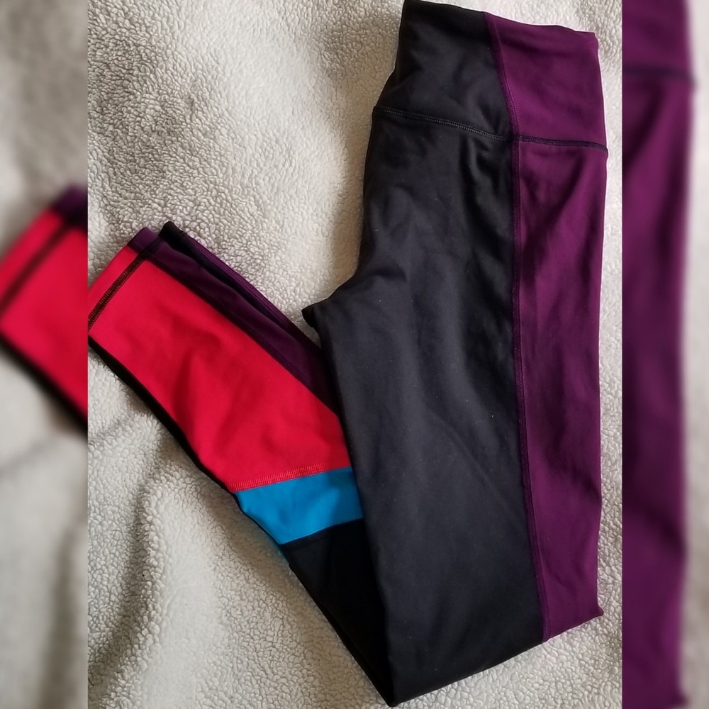 Victoria's secret Knockout Leggings - Picture 2 of 5